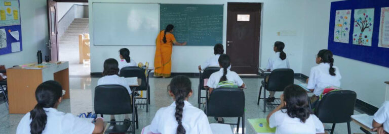 Read more about the article How to Stay Motivated to Study for Long-Term Goals
