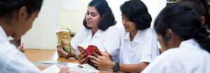 Read more about the article Positive and Negative Effects of AI on Boarding School Students